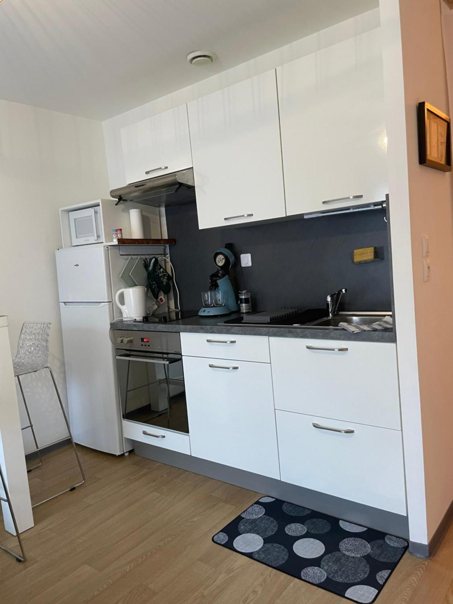 Le Jardin De Broceliande Apartment โปลแอร์เมล ภายนอก รูปภาพ