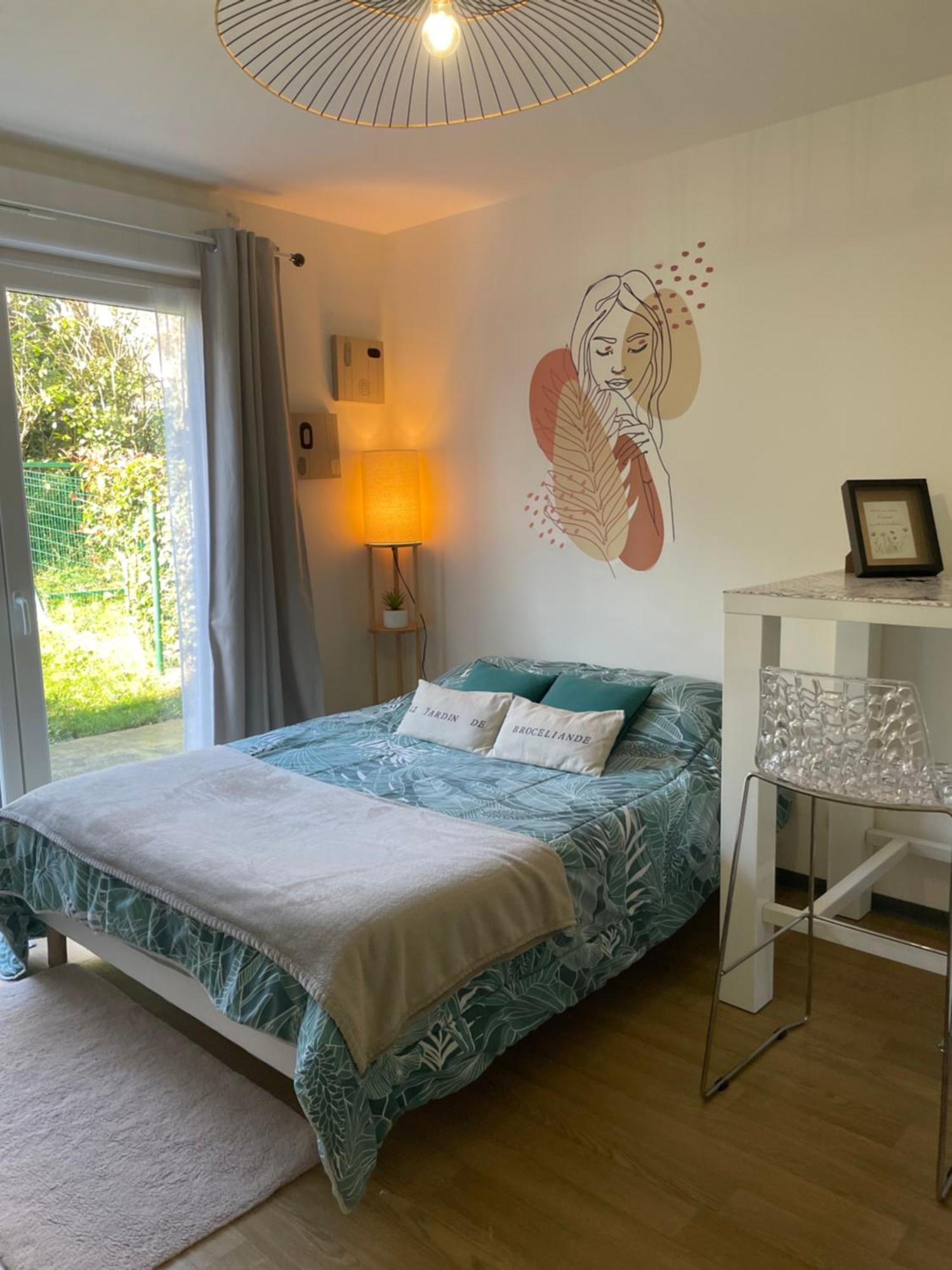 Le Jardin De Broceliande Apartment โปลแอร์เมล ภายนอก รูปภาพ