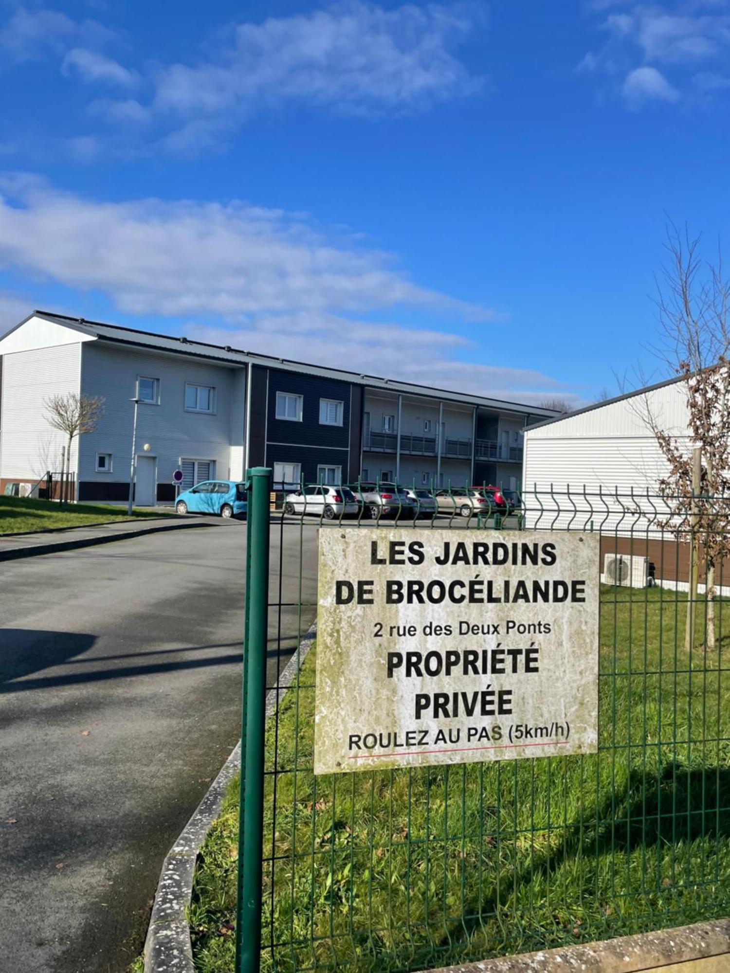 Le Jardin De Broceliande Apartment โปลแอร์เมล ภายนอก รูปภาพ